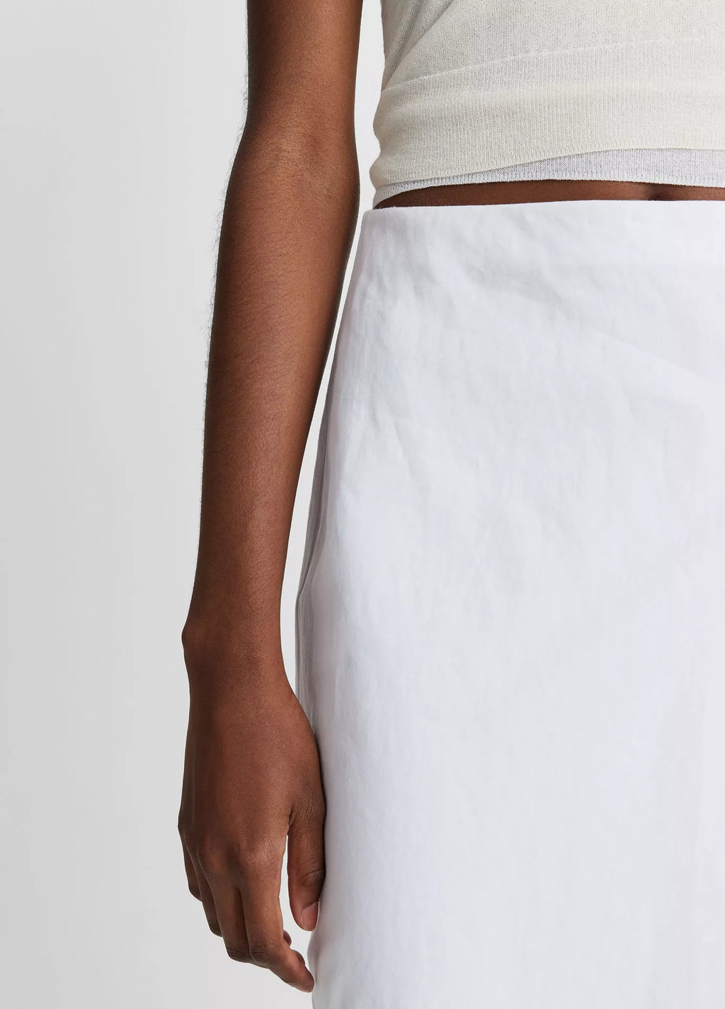 Vince -  Linen Crew Neck Shell Top