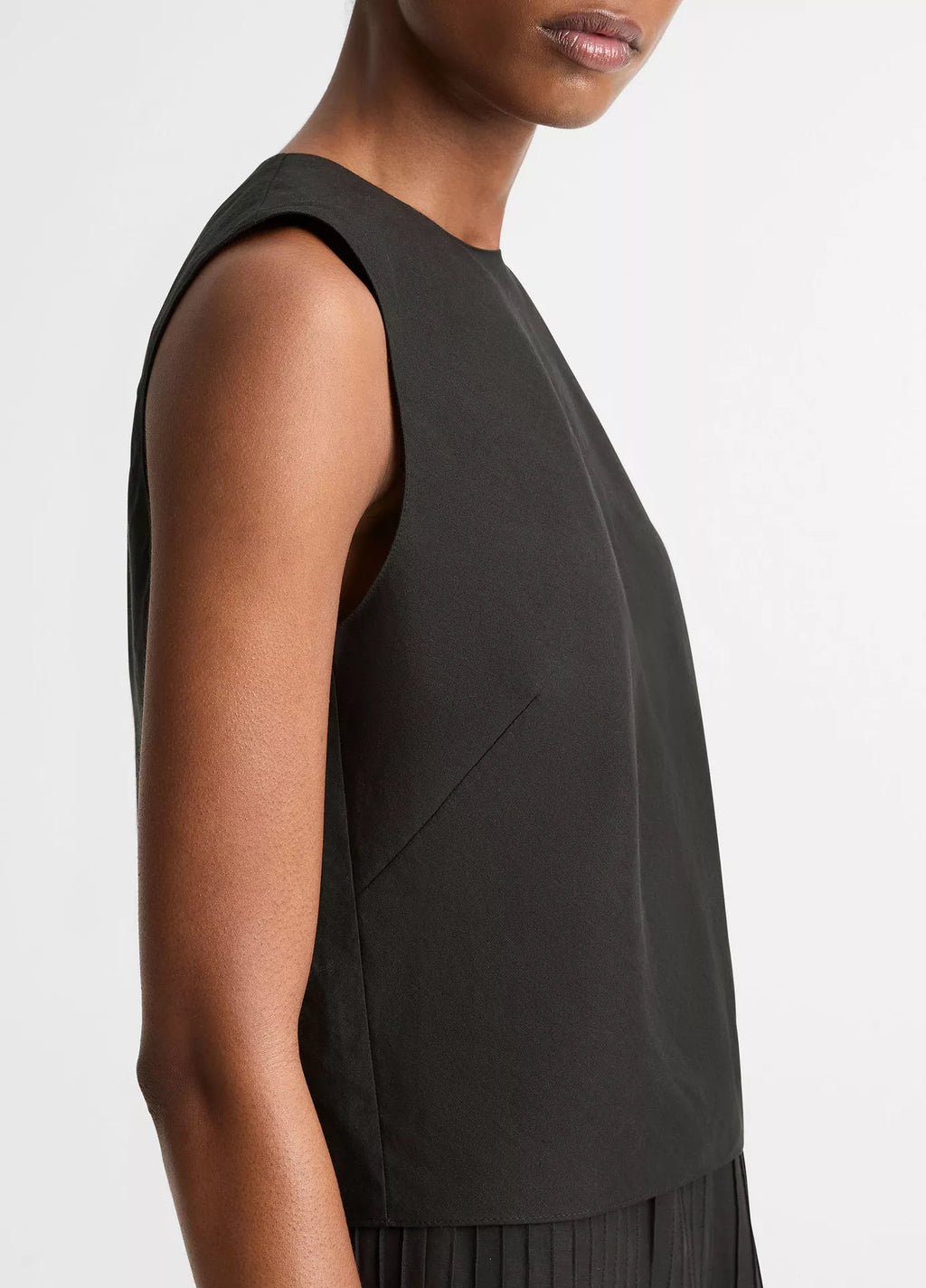 Vince -  Linen Crew Neck Top Black